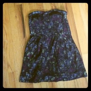 Strapless dress